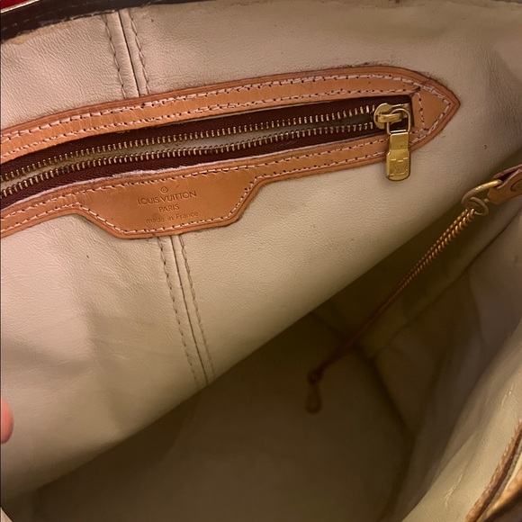 Pre loved authentic LV - Picture 8 of 12